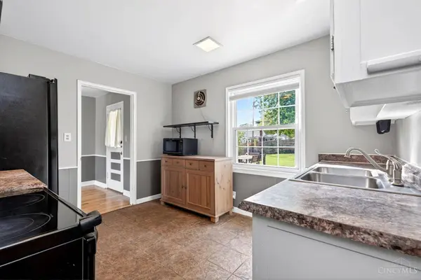 1567 Sunset Dr, Hamilton, OH 45013