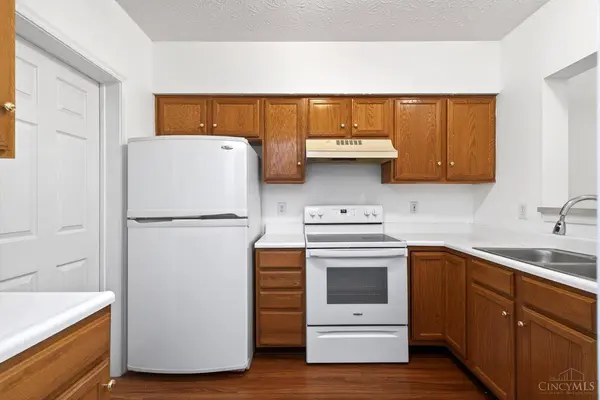 200 Gateway Dr #H, Milford, OH 45150