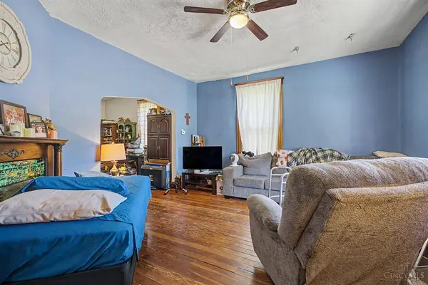 228 Central Ave, Cincinnati, OH 45215