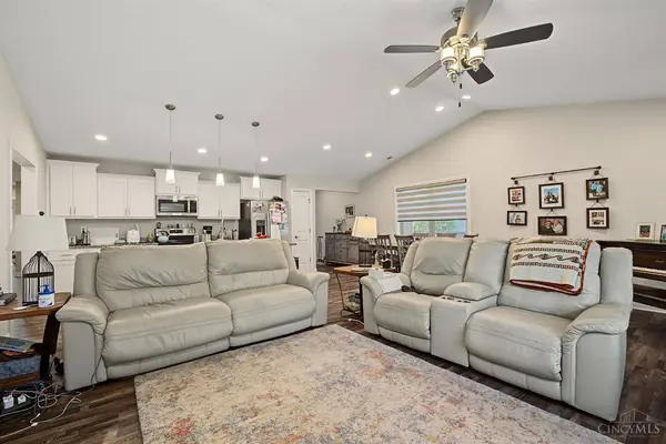 746 Villa Ct, Trenton, OH 45067