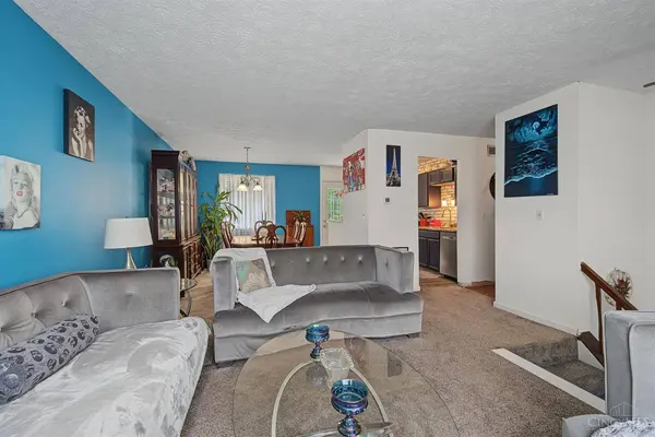 1739 Del Rio Dr, Hamilton, OH 45013