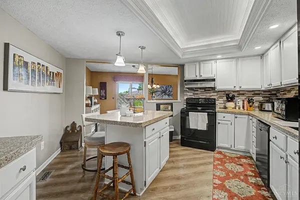 755 Hidden Cir, Washington Twp, OH 45458