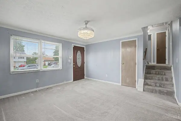 967 Harrogate Ct, Forest Park, OH 45240