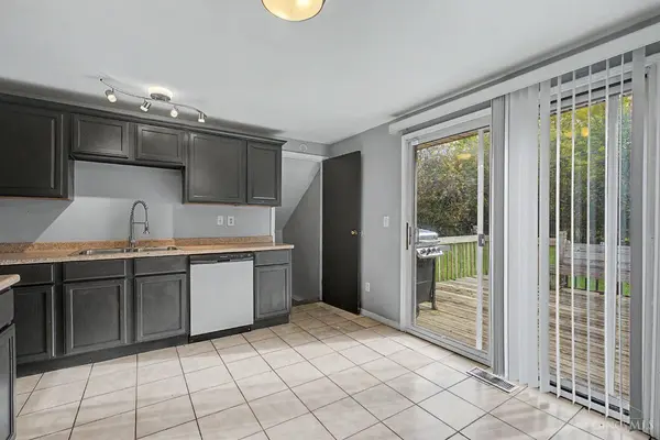 967 Harrogate Ct, Forest Park, OH 45240