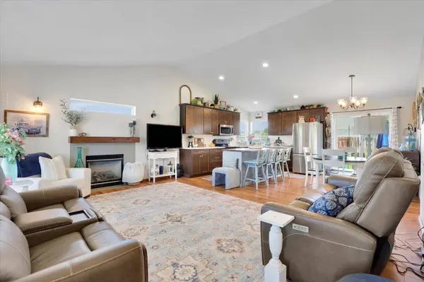 17924 N Colton Ct, Colbert, WA 99005