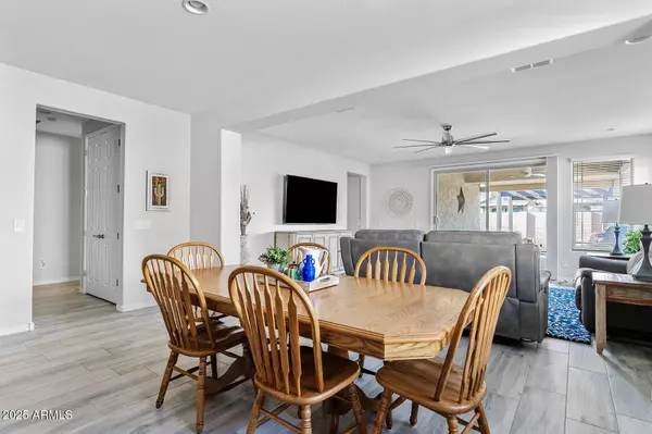 22904 E INDIANA Avenue, Queen Creek, AZ 85142