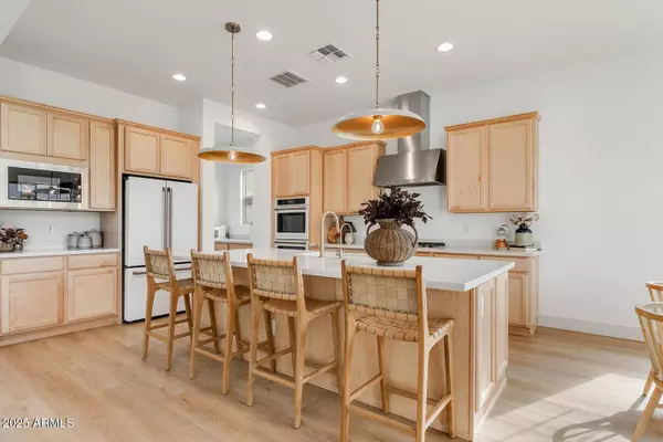 20501 E SONOQUI Boulevard, Queen Creek, AZ 85142