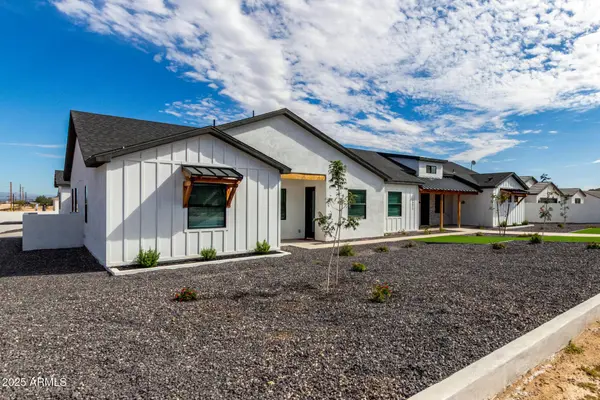 28673 N THOMPSON Road, San Tan Valley, AZ 85144