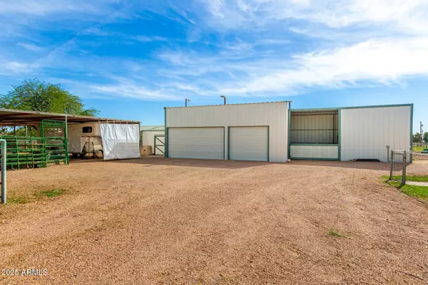 42803 N MURPHY Avenue, San Tan Valley, AZ 85140
