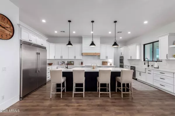 28673 N THOMPSON Road, San Tan Valley, AZ 85144