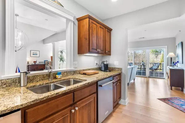 100 Shepards Cove RD #H308, Kittery, ME 03904