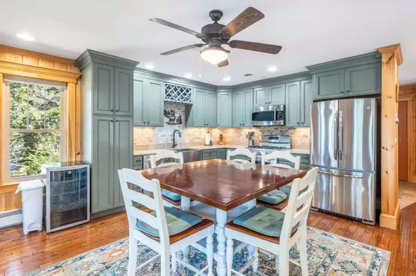 143 Beach RD, Naples, ME 04055