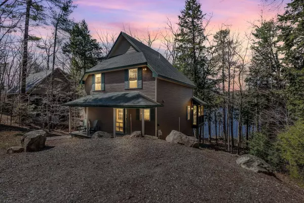 143 Beach RD, Naples, ME 04055