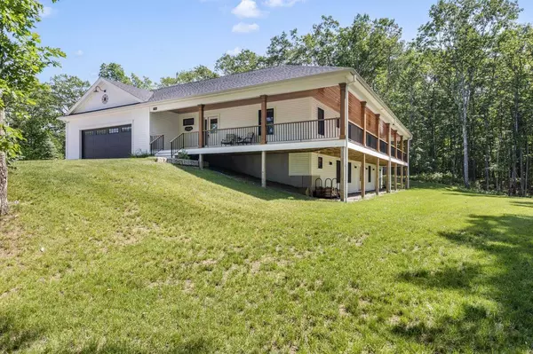 1914 Tatnic RD, Wells, ME 04090