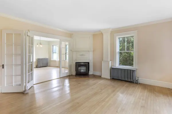 493 Main ST, Eliot, ME 03903