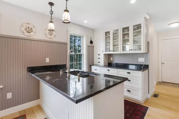 29 Folly Farm RD, Lebanon, ME 04027