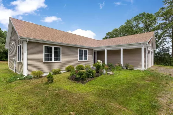 29 Folly Farm RD, Lebanon, ME 04027