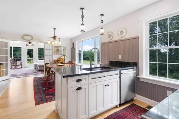 29 Folly Farm RD, Lebanon, ME 04027