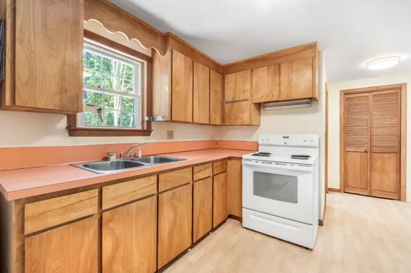 33 Norton RD, Kittery, ME 03904