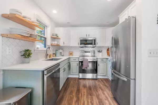 222 Lebanon RD, North Berwick, ME 03906