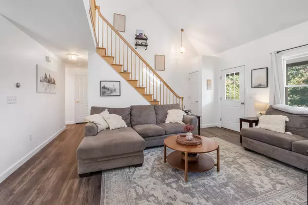 222 Lebanon RD, North Berwick, ME 03906