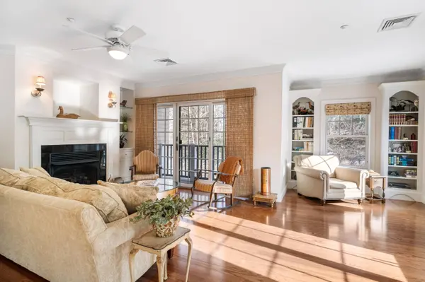 100 Shepard's Cove RD #G107, Kittery, ME 03904