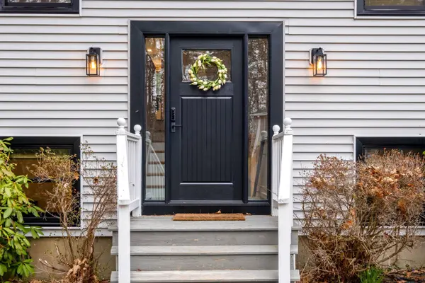 7 Camden AVE, York, ME 03909