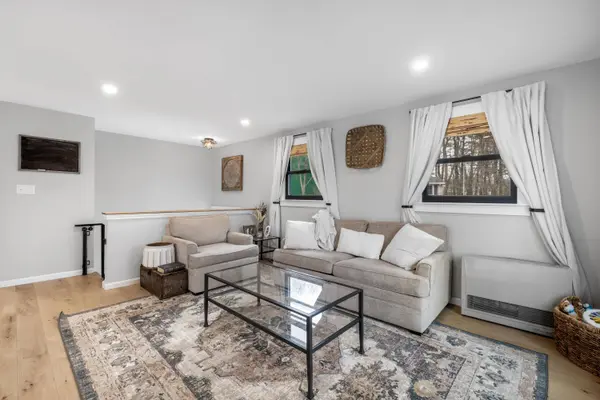 7 Camden AVE, York, ME 03909