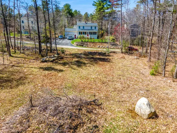33 Paul ST, York, ME 03909