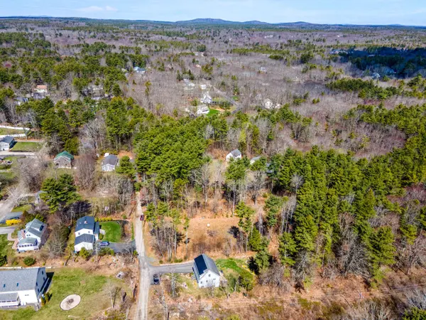 33 Paul ST, York, ME 03909