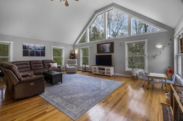 278 Long Hill RD, Dover, NH 03820