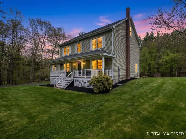 278 Long Hill RD, Dover, NH 03820