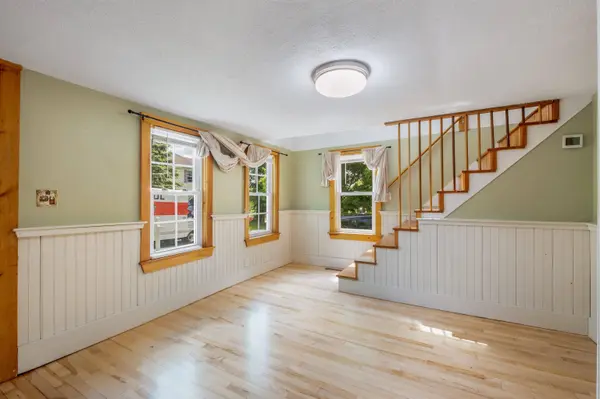 74 Glen ST, Farmington, NH 03835