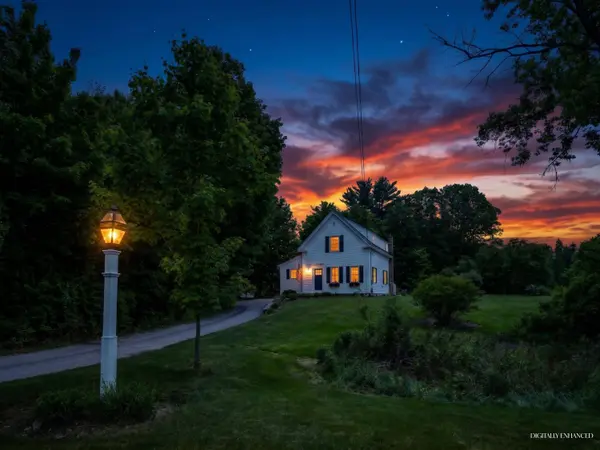 23 Adams DR, Kittery, ME 03904