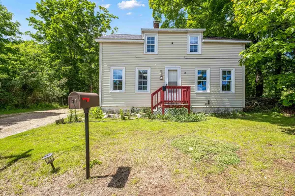 74 Glen ST, Farmington, NH 03835