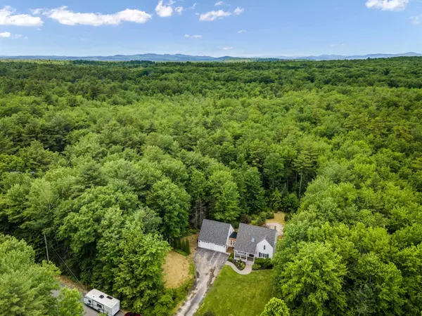 12 Whitney Pines DR, Standish, ME 04084
