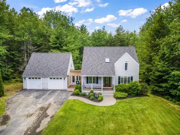 12 Whitney Pines DR, Standish, ME 04084