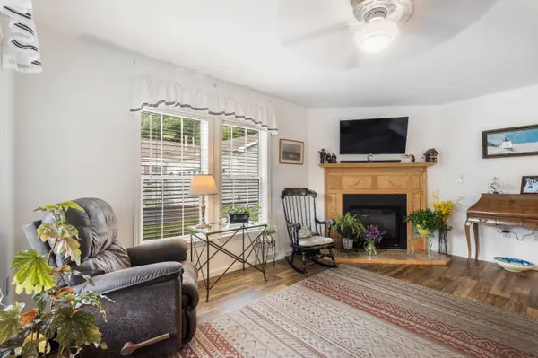 24 Caslyn DR, Eliot, ME 03903