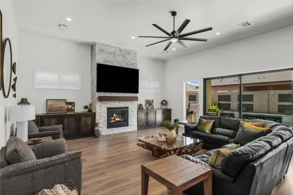 492 S Memory LN, Ivins, UT 84738