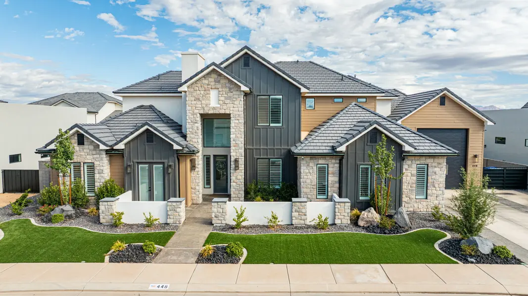 448 W Lamond Cir, Washington, UT 84780-3644