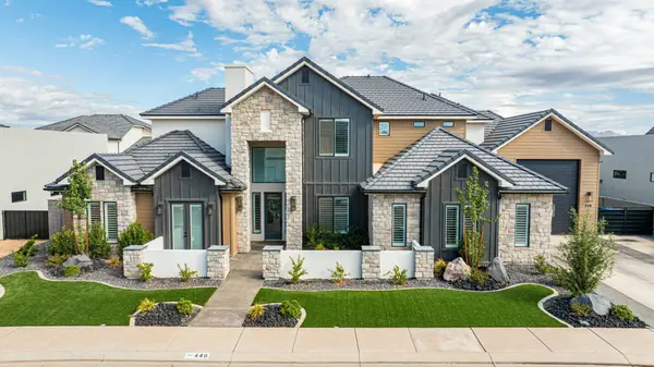448 W Lamond Cir