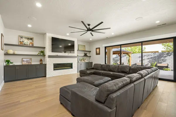 448 W Lamond Cir, Washington, UT 84780-3644