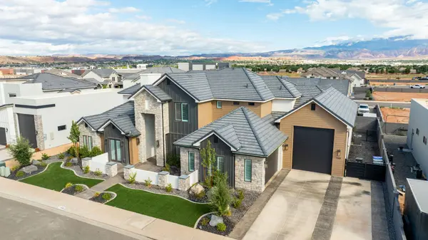 448 W Lamond Cir, Washington, UT 84780-3644