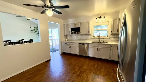 529 White Birch RD, Lindenhurst, IL 60046