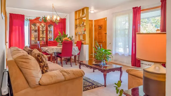 819 S FULTON AVE, Waukegan, IL 60085