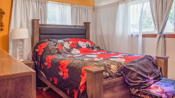 819 S FULTON AVE, Waukegan, IL 60085