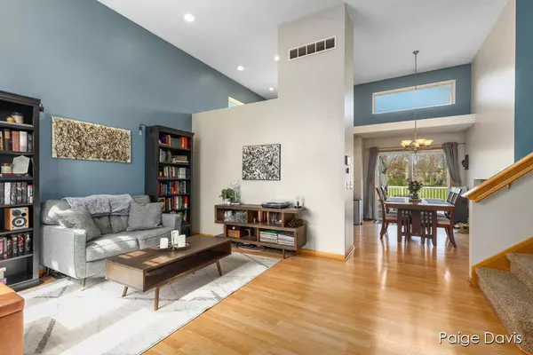 5763 Sugarberry SE Drive, Kentwood, MI 49512