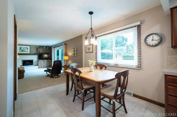 2934 Meadowbrook SE Drive, Grand Rapids, MI 49546