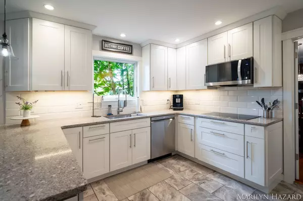 2760 Hayward SE Drive, Grand Rapids, MI 49546