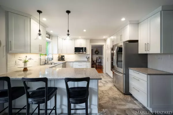 2760 Hayward SE Drive, Grand Rapids, MI 49546